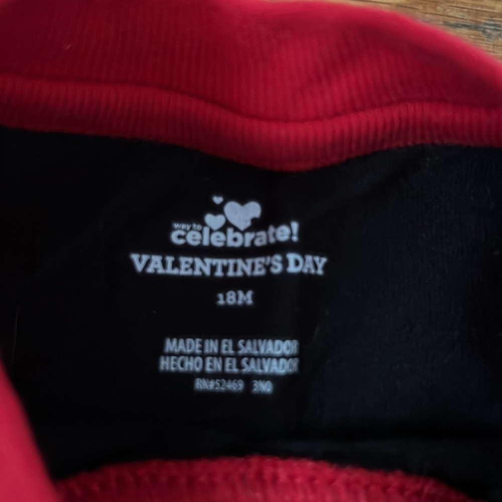Mommy’s Valentine Long Sleeve Shirt - Picture 2 of 2
